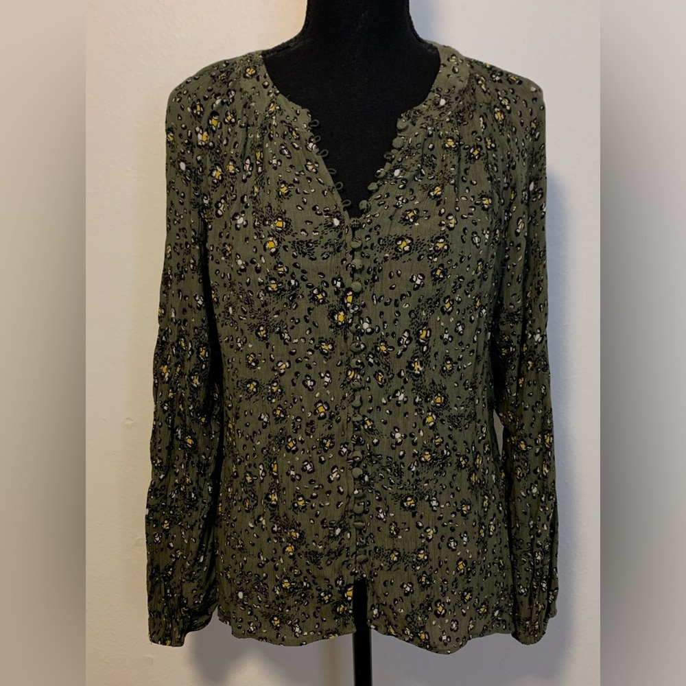 White House Black Market Blouse